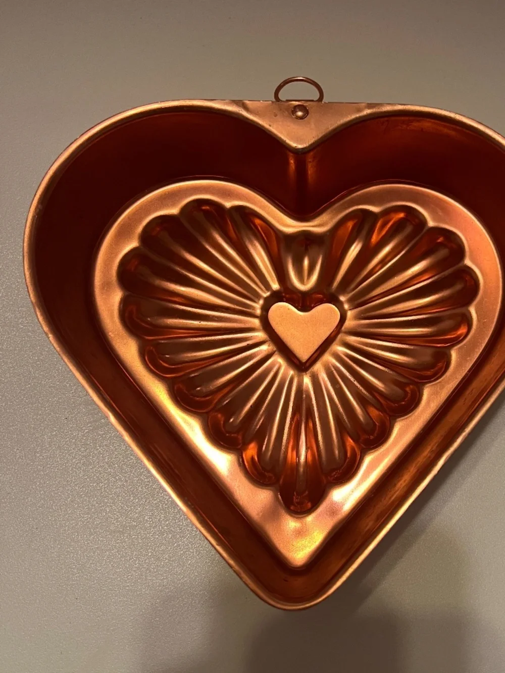Copper heart shaped baking pan mold wall hanging